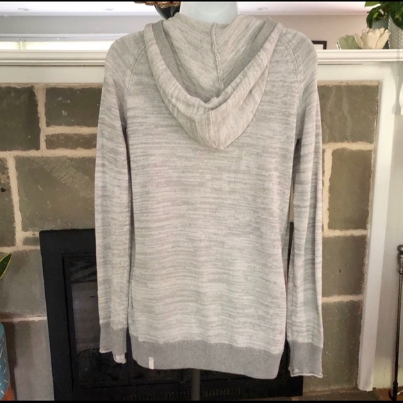 Ivivva Lululemon sweater 🧘🏼‍♀️ - Picture 2 of 2